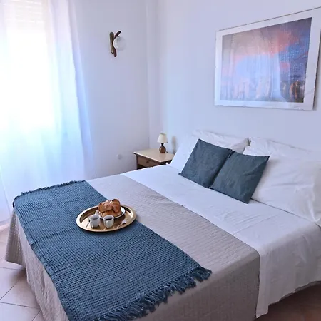 Lägenhet Izzhome Trihappy Pula