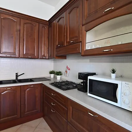 Izzhome Trihappy * Pula