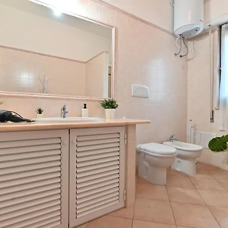 Izzhome Trihappy Appartamento Pula